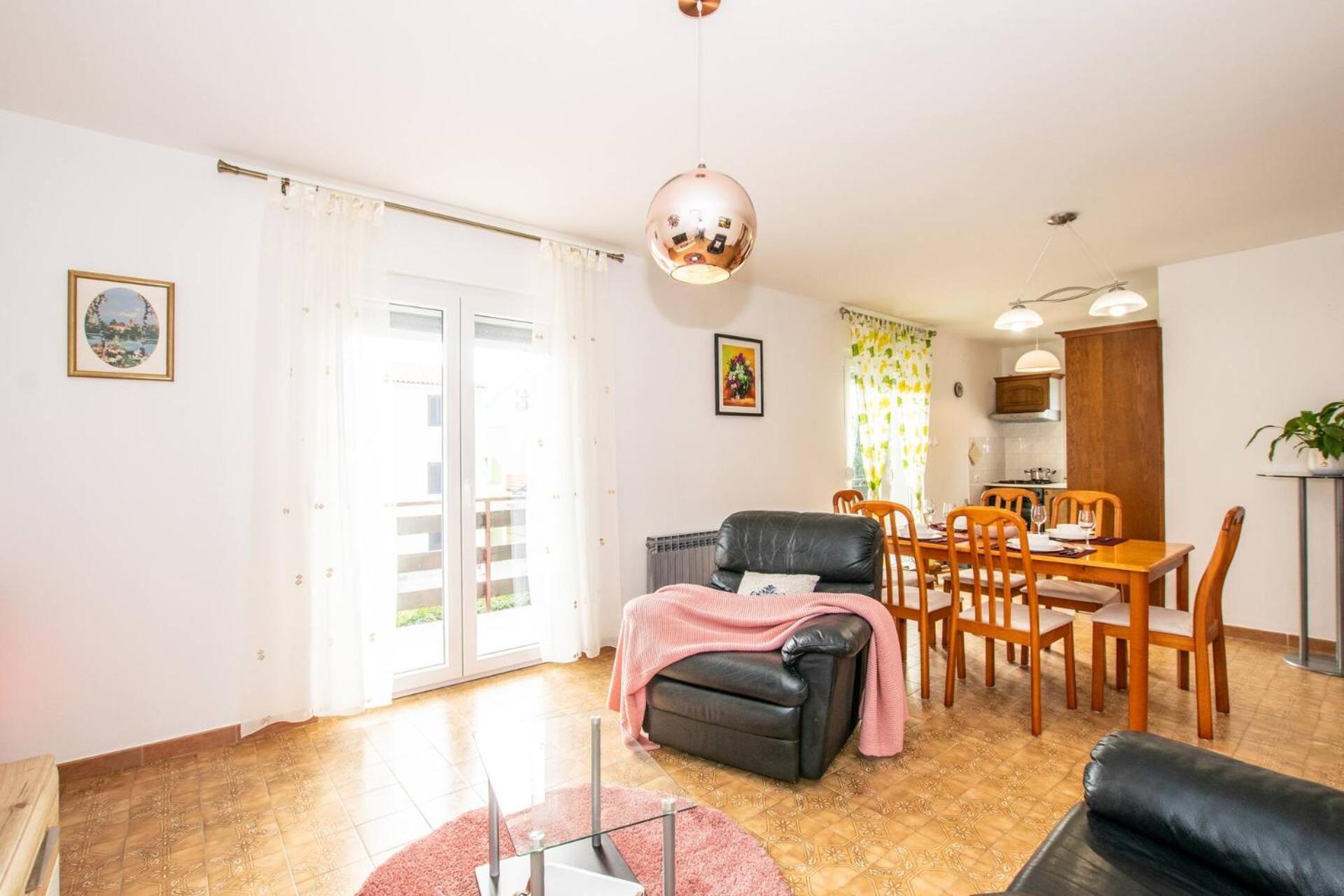 Family House With 2 Apartments - Irma Медулин Экстерьер фото