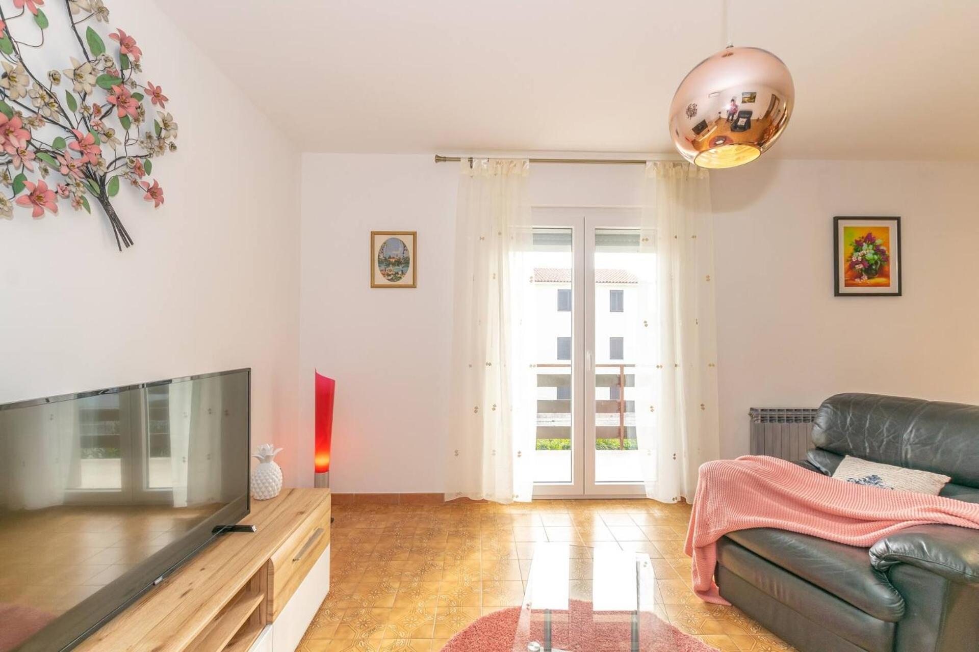 Family House With 2 Apartments - Irma Медулин Экстерьер фото
