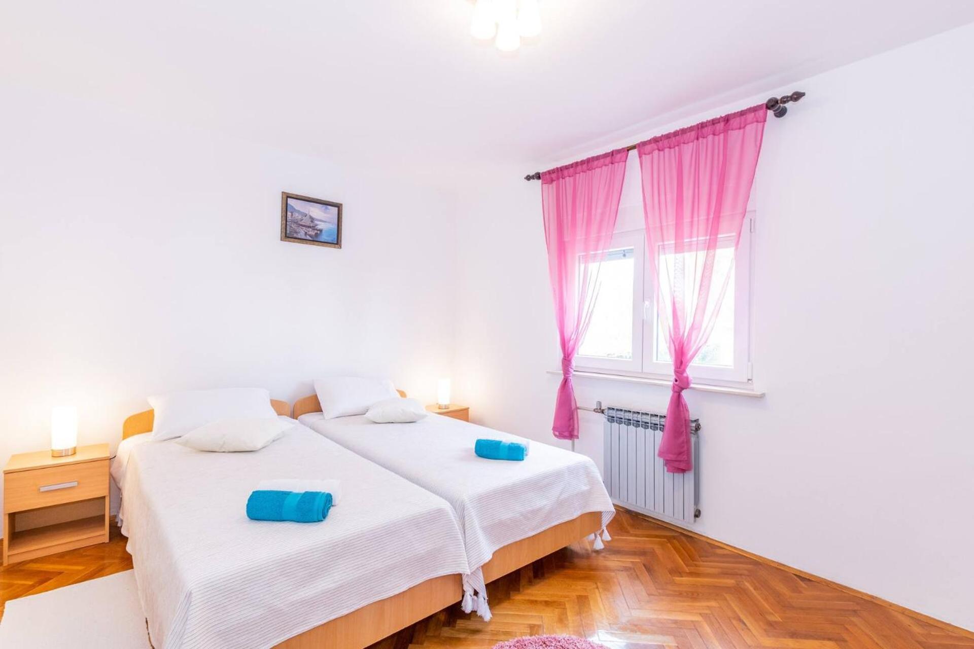 Family House With 2 Apartments - Irma Медулин Экстерьер фото